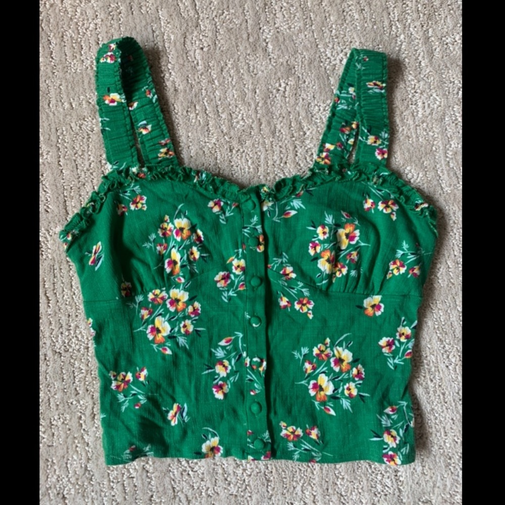 Green floral cropped tank top